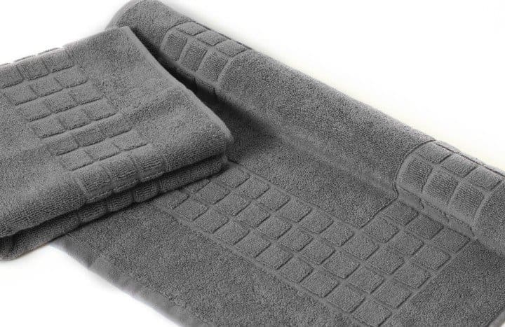 dark grey flooring mat