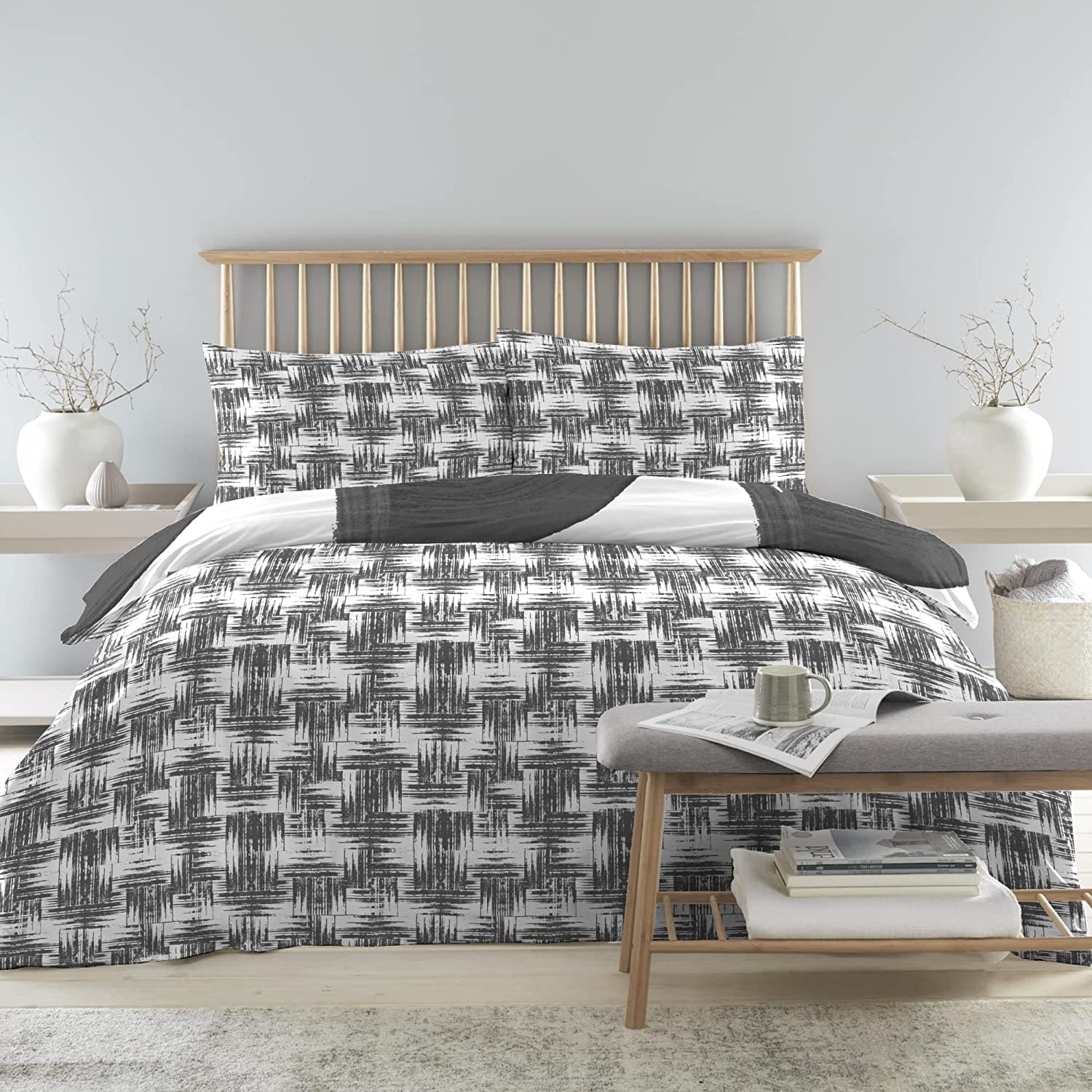 Glyph Charcoal Duvet Sets Cover - Image 3